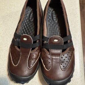 Privo Brown and Black Flats Moccasin-Style Loafers